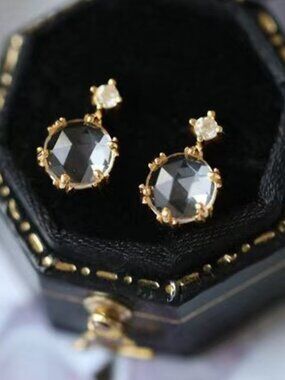 Vintage-Style Gold Rose-Cut Crystal Drop Earrings, Art Deco-Inspired Earrings